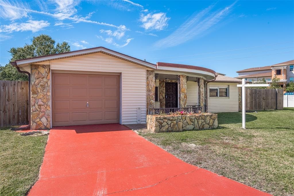 2717 APIA PLACE HOLIDAY, FL 34691