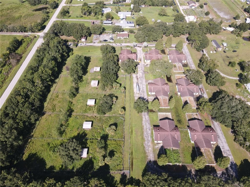 13510 THONOTOSASSA ROAD DOVER, FL 33527