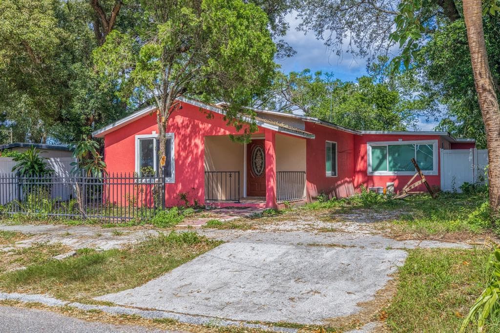3508 E SHADOWLAWN AVENUE TAMPA, FL 33610