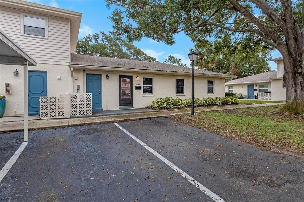 6232 GRETNA GREEN COURT N PINELLAS PARK, FL 33781