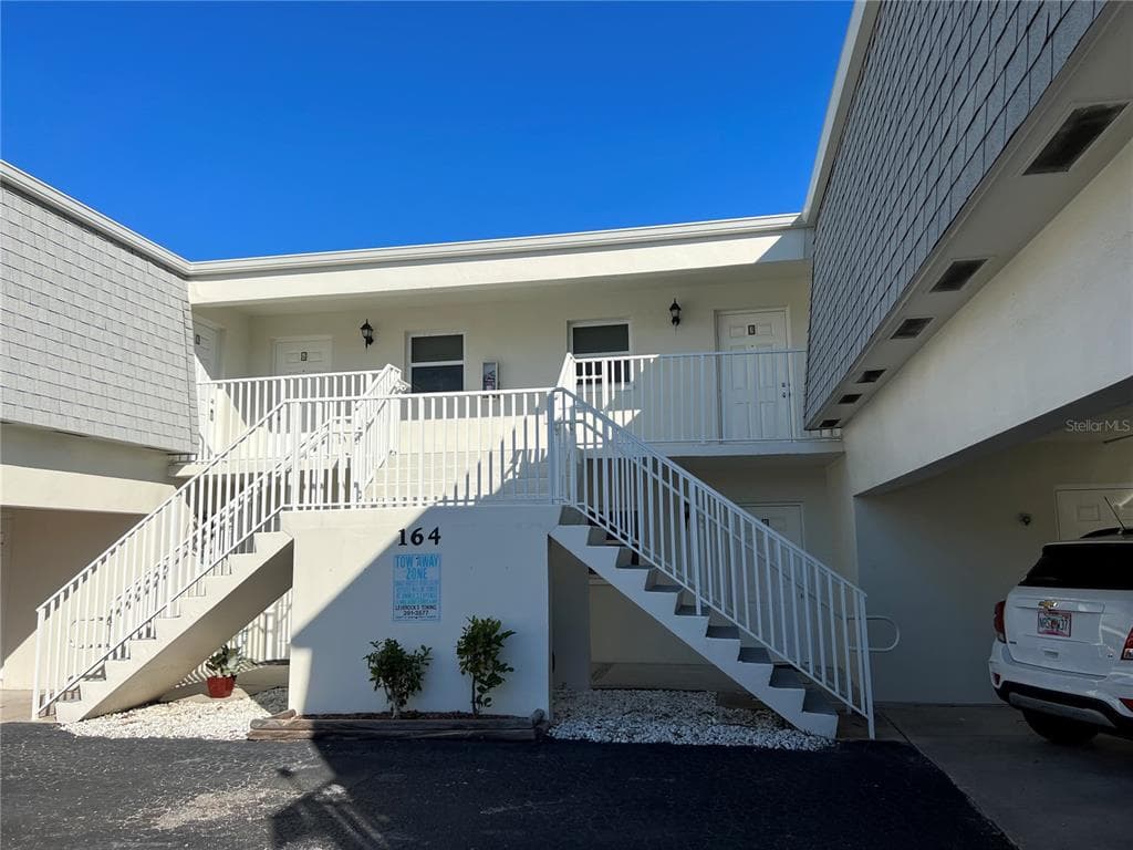 164 117TH AVENUE UNIT 5 TREASURE ISLAND, FL 33706