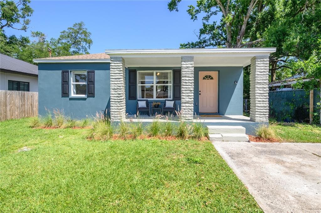 805 W PLYMOUTH STREET TAMPA, FL 33603