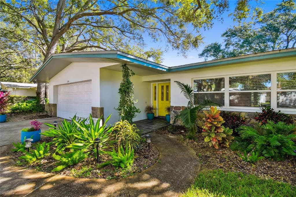 1045 CHINABERRY ROAD CLEARWATER, FL 33764