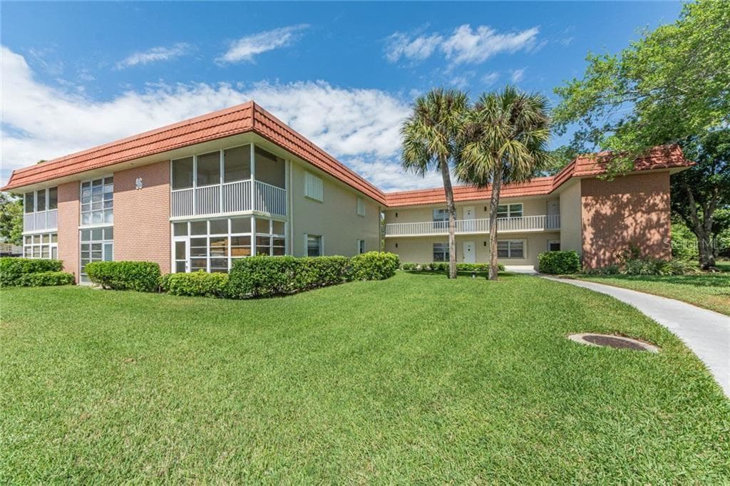 96 SPRINGLAKE DRIVE UNIT 202 VERO BEACH, FL 32962