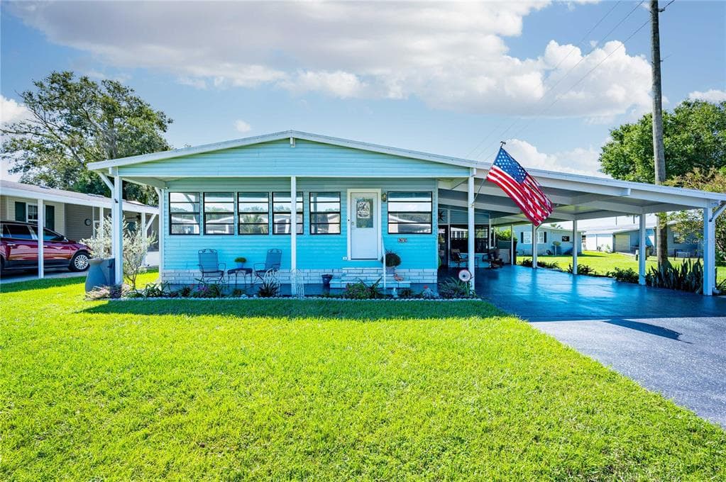 36732 KIMELA AVENUE ZEPHYRHILLS, FL 33542