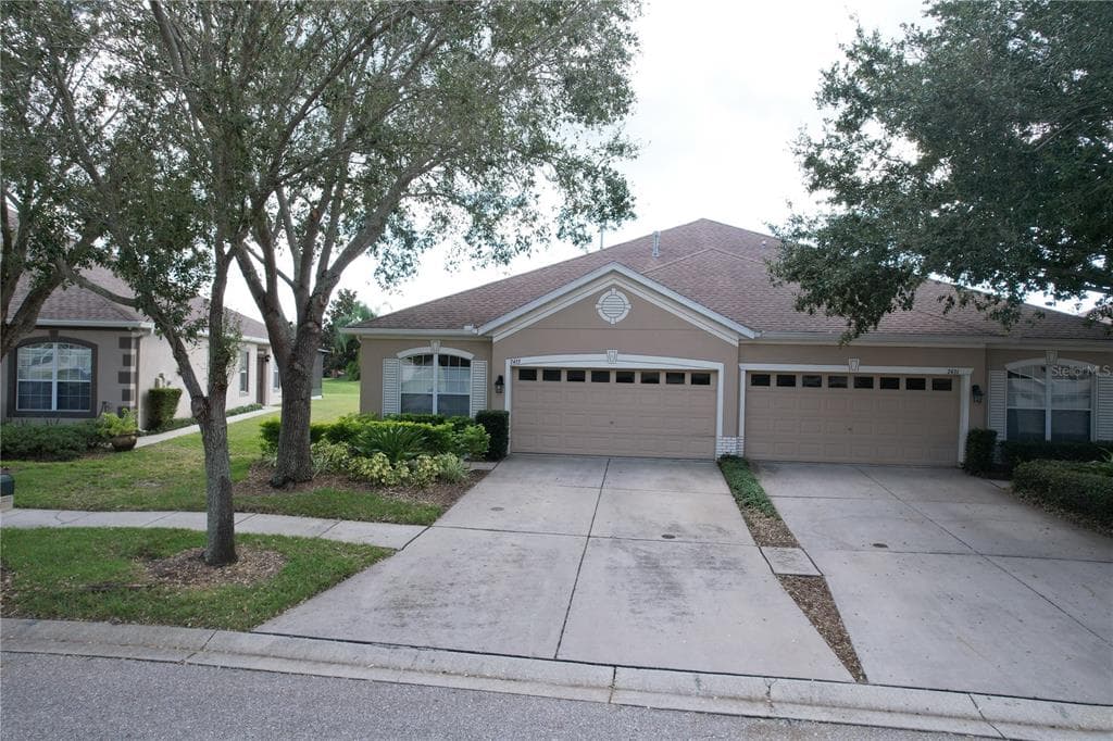 7433 SURREY WOOD LANE APOLLO BEACH, FL 33572