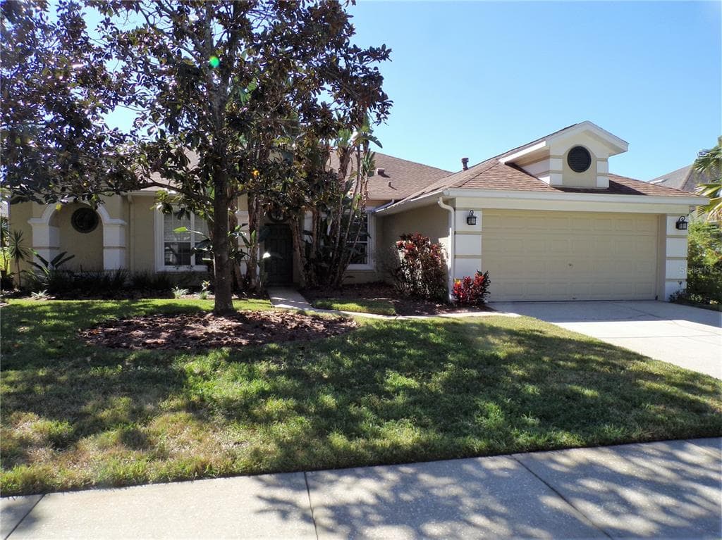 10744 AYRSHIRE DRIVE TAMPA, FL 33626