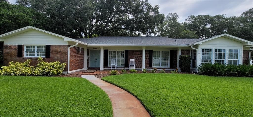 11212 CARROLLWOOD DRIVE TAMPA, FL 33618