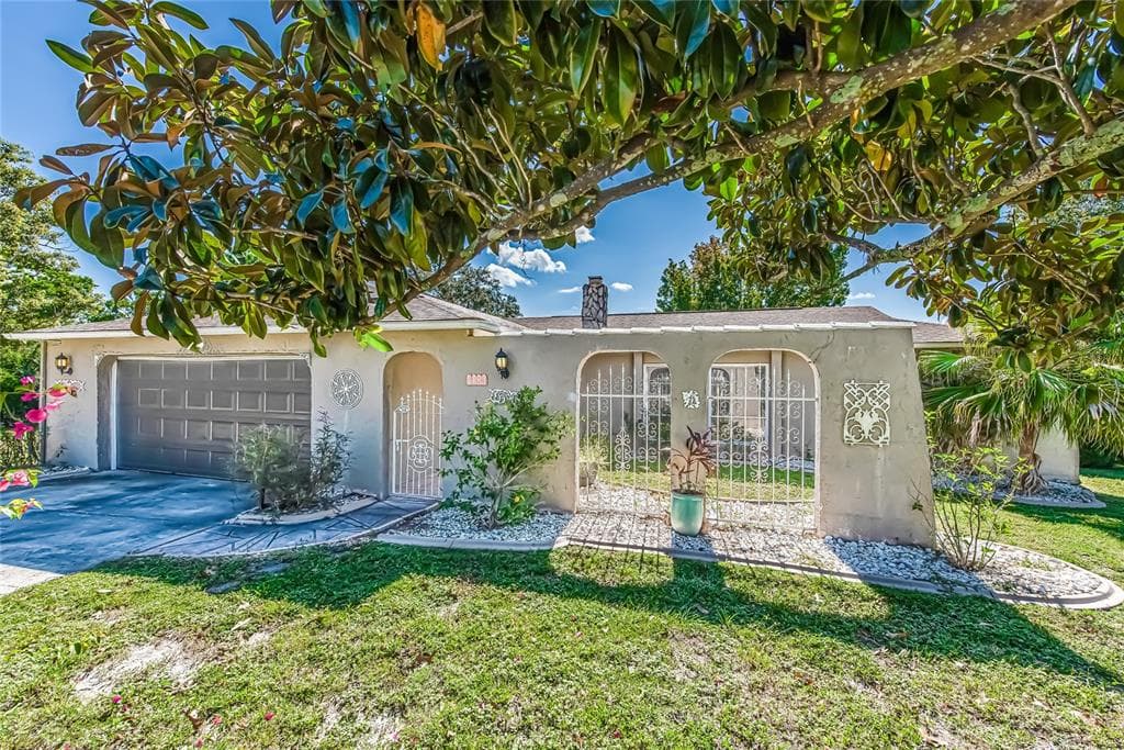 1184 TYLER AVENUE SPRING HILL, FL 34606