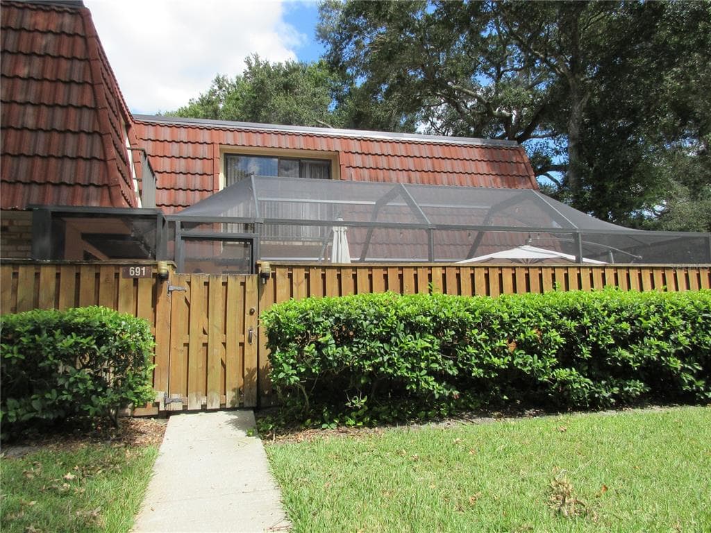 691 1ST COURT PALM HARBOR, FL 34684