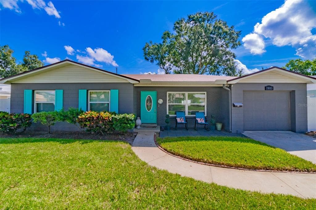 7813 LAKESIDE BOULEVARD TAMPA, FL 33614