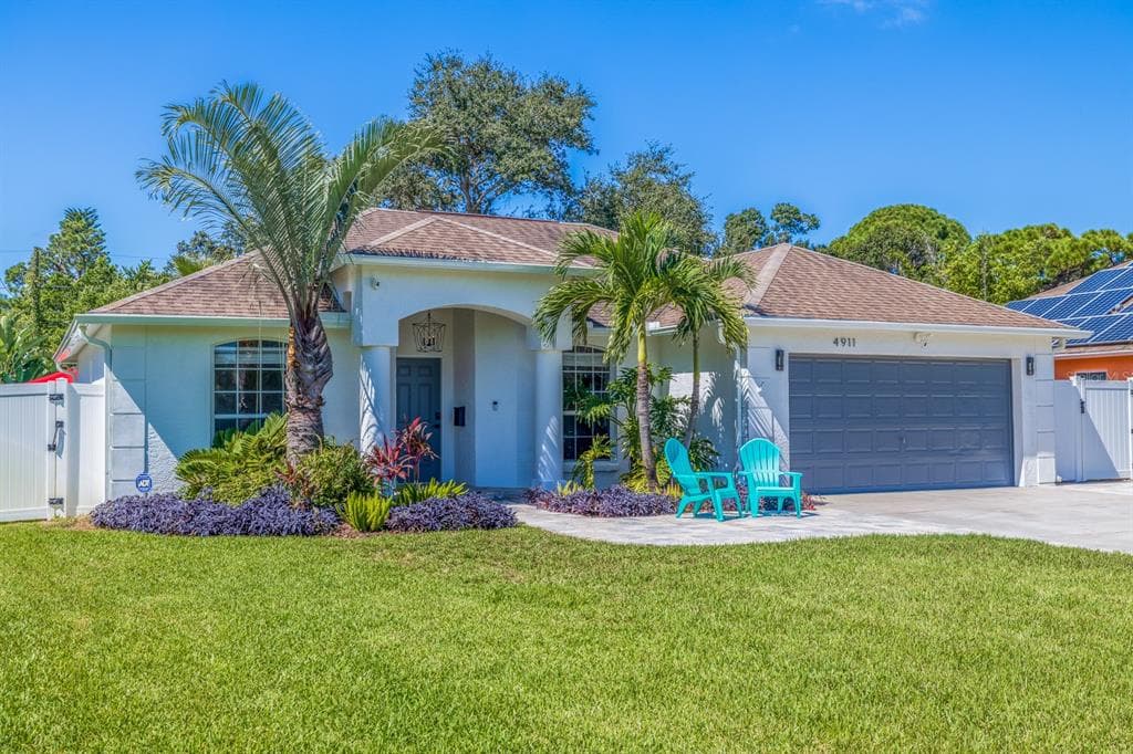 4911 CORDOVA WAY S ST PETERSBURG, FL 33712