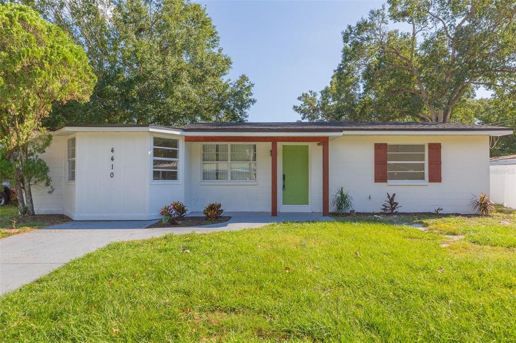 4410 W IOWA AVENUE TAMPA, FL 33616
