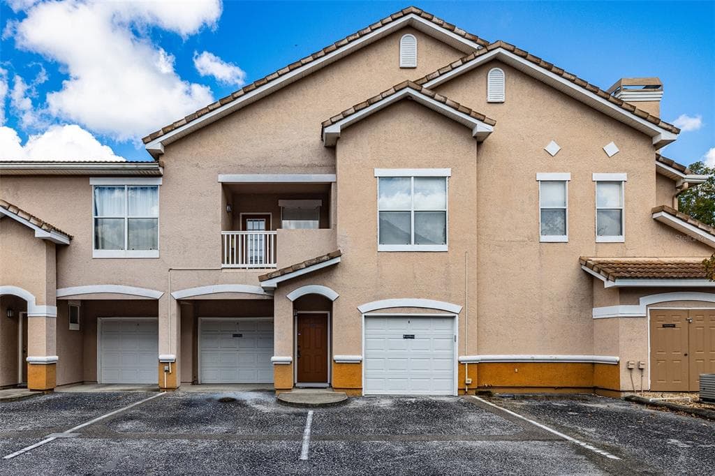 10555 VILLA VIEW CIRCLE UNIT 10555 TAMPA, FL 33647