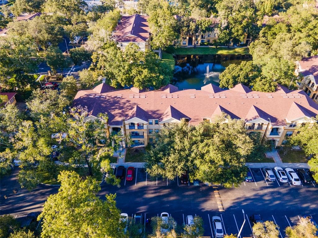 5602 PINNACLE HEIGHTS CIRCLE UNIT 106 TAMPA, FL 33624