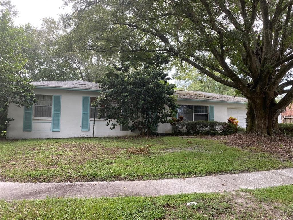 3015 SAINT CHARLES DRIVE TAMPA, FL 33618