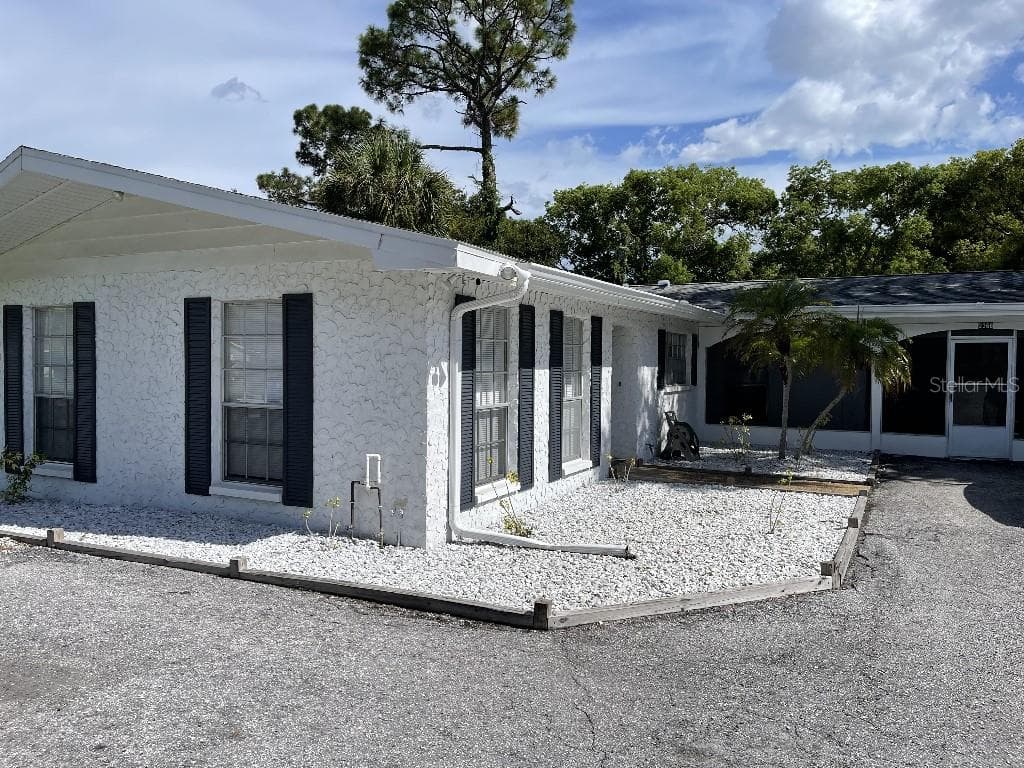 2366 17TH AVENUE SW LARGO, FL 33774