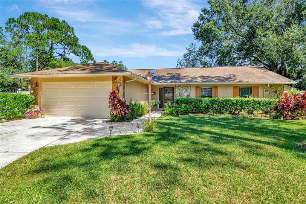 4601 AUTUMNWIND COURT TAMPA, FL 33624