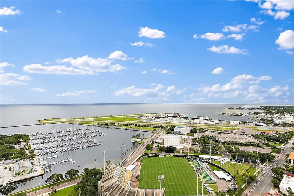 175 1ST STREET S UNIT 3203 ST PETERSBURG, FL 33701