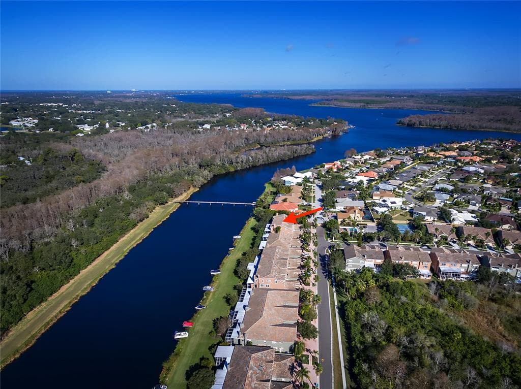 1804 LAGO VISTA BOULEVARD PALM HARBOR, FL 34685