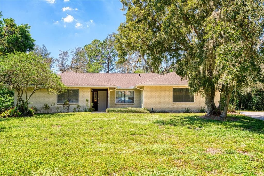 12203 TIMBERLAKE ROAD