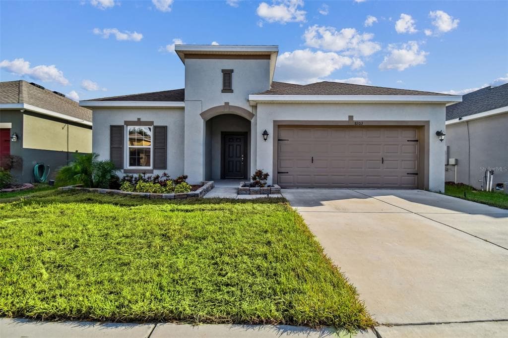 8103 BRICKLETON WOODS AVENUE GIBSONTON, FL 33534