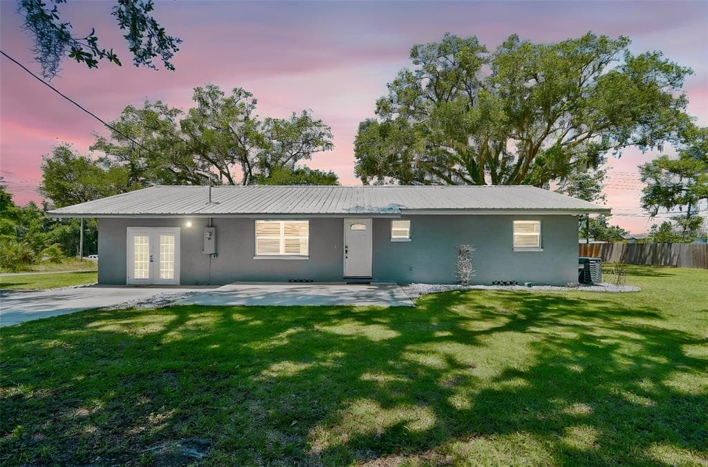 4040 NE 95TH ROAD WILDWOOD, FL 34785
