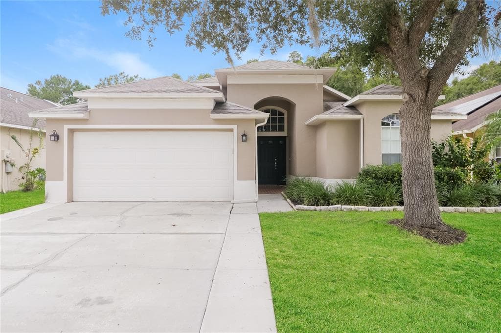 1327 CRIMSON CLOVER LANE WESLEY CHAPEL, FL 33543