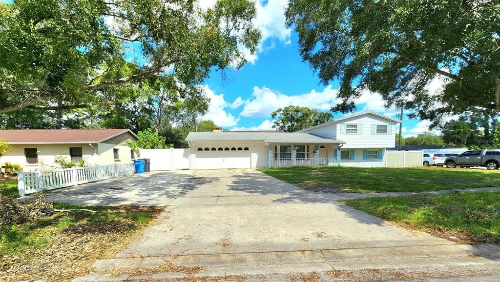 7613 JACKSON SPRINGS ROAD TAMPA, FL 33615