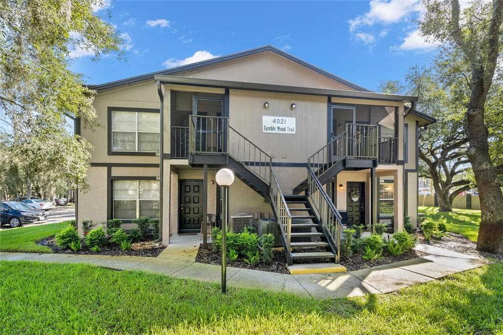 4021 TUMBLE WOOD TRL UNIT 101 TAMPA, FL 33613