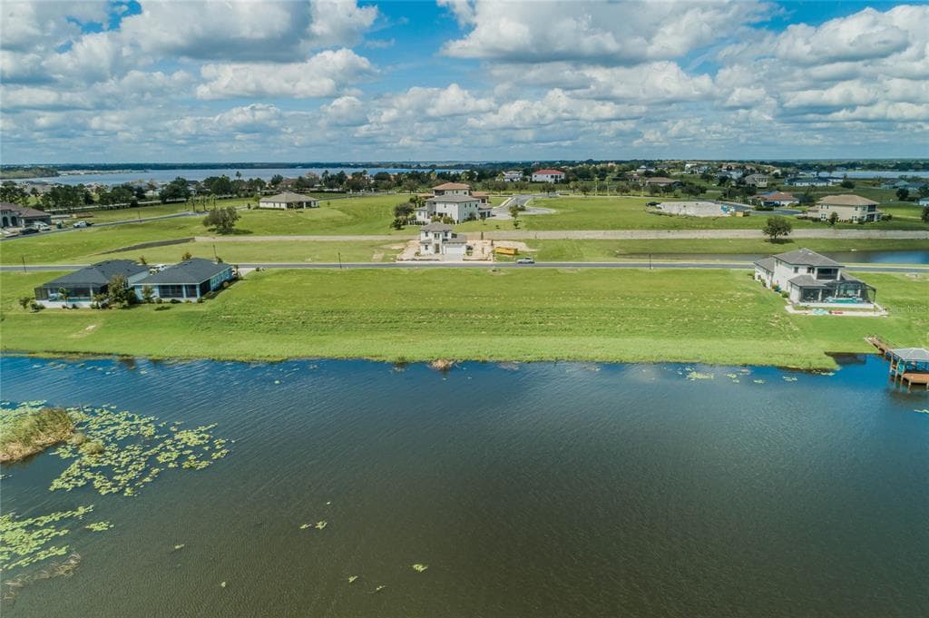 160 CALADIUM AVENUE LAKE ALFRED, FL 33850