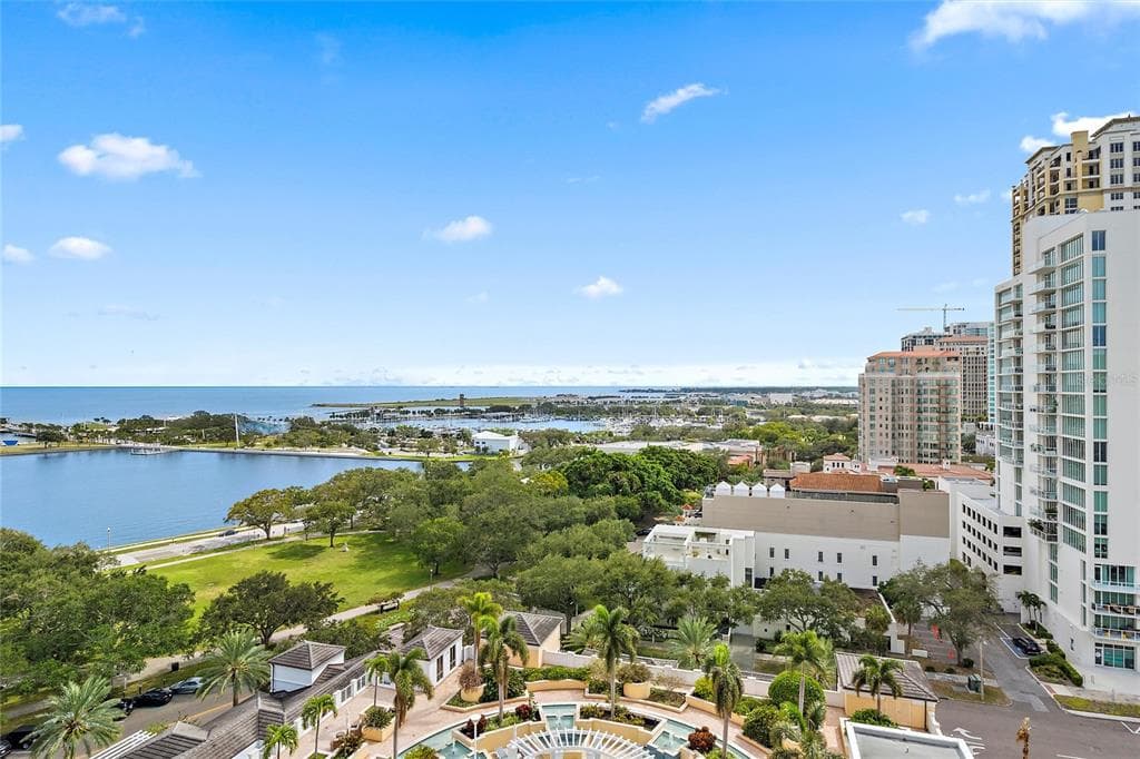 400 BEACH DRIVE NE UNIT 1202 ST PETERSBURG, FL 33701