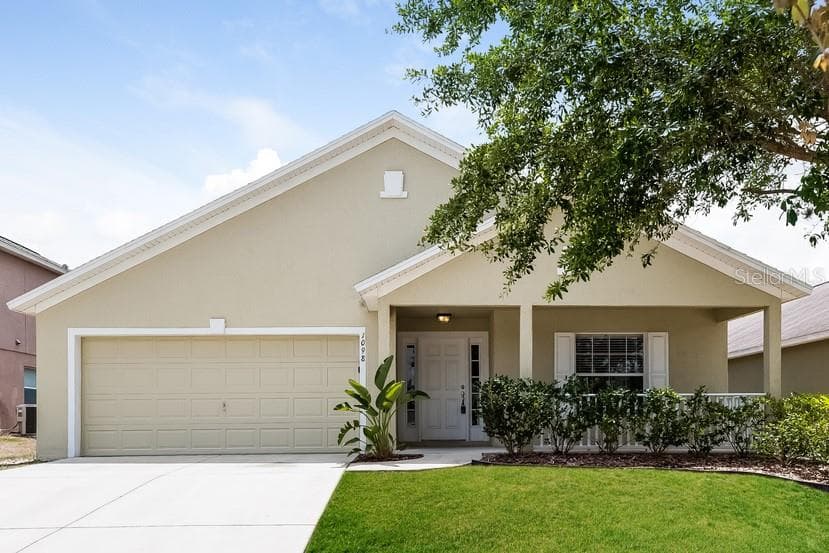1098 BLUEGRASS DRIVE GROVELAND, FL 34736