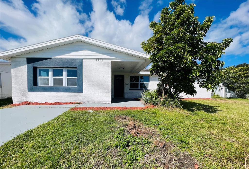 2713 FLINT ISLE PLACE