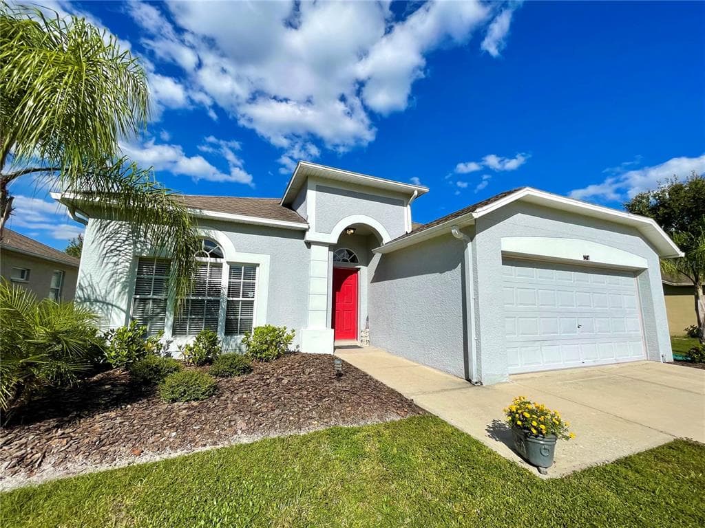 9407 BLACKTHORN LP LAND O LAKES, FL 34638