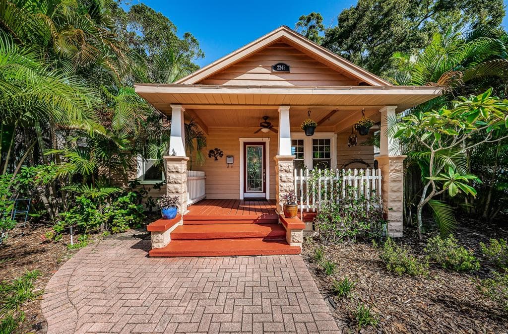 2245 BURLINGTON AVENUE N ST PETERSBURG, FL 33713