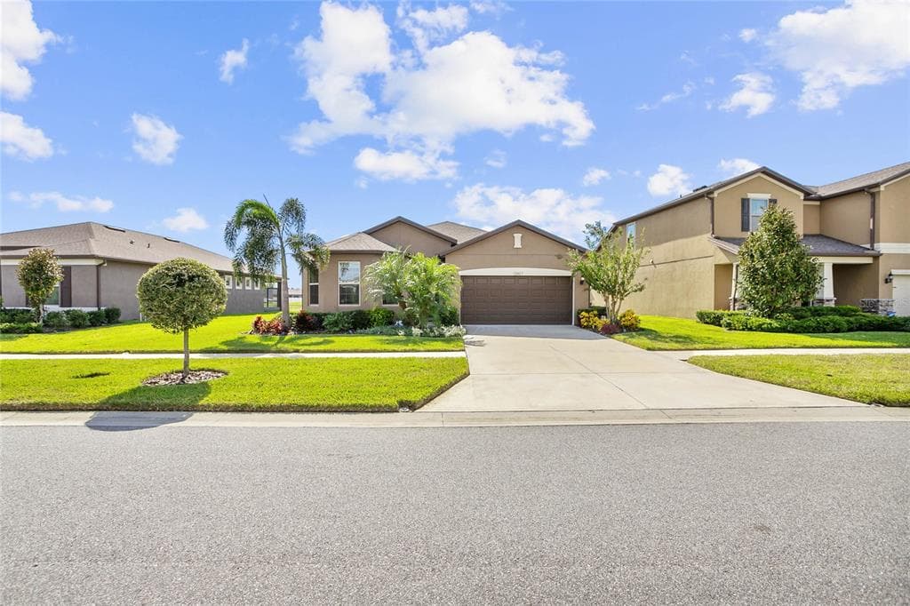 13907 GALWAY SAND ROAD RIVERVIEW, FL 33579