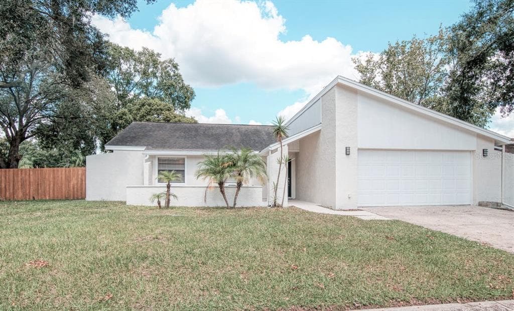 15411 TIMBERLINE DRIVE TAMPA, FL 33624
