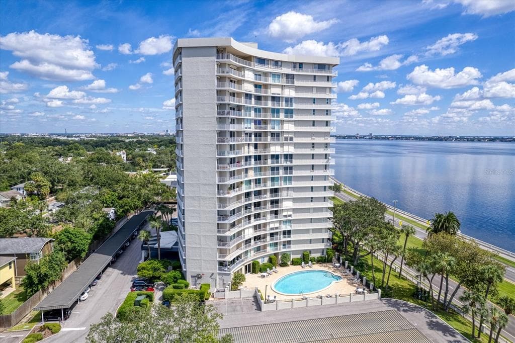 2611 BAYSHORE BOULEVARD UNIT 1406 TAMPA, FL 33629