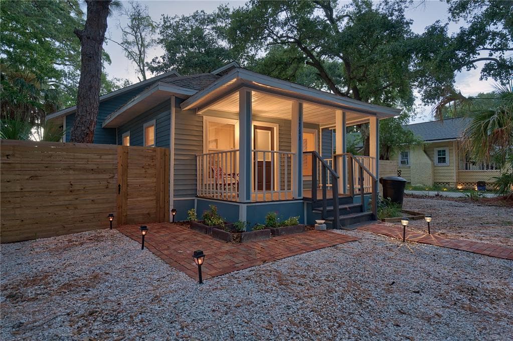 1763 PRESTON STREET S ST PETERSBURG, FL 33712