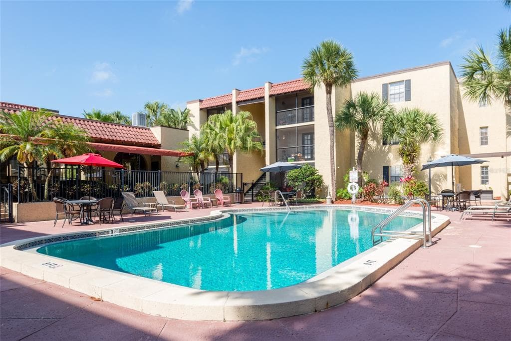 110 ALAMEDA COURT UNIT 131 TAMPA, FL 33609