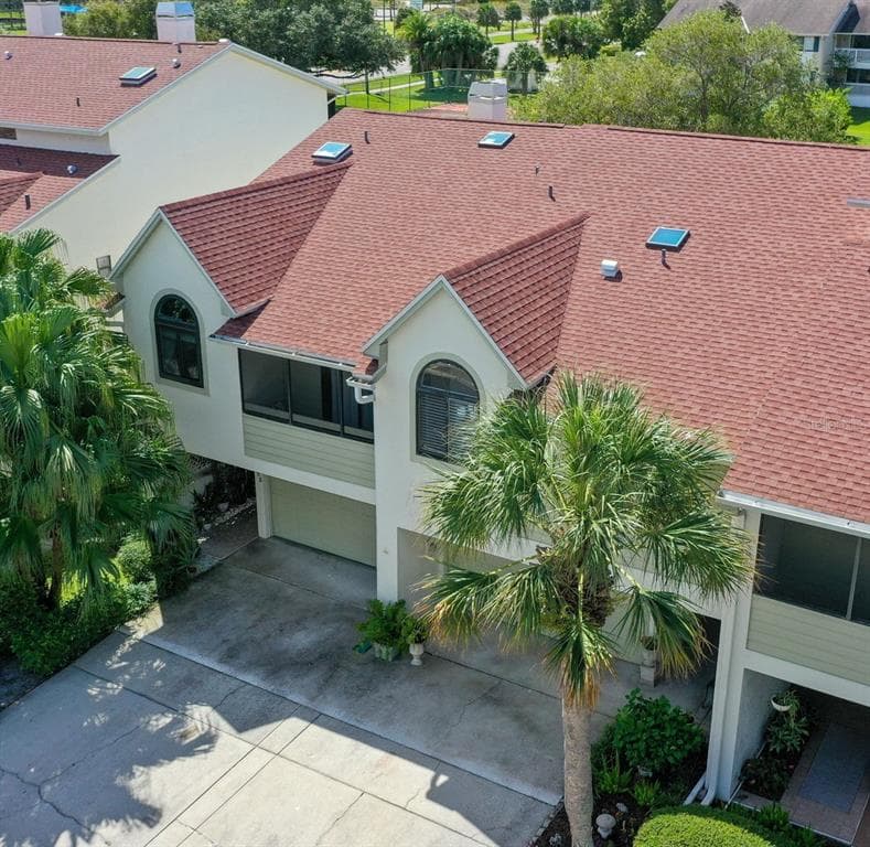 621 DUCHESS BOULEVARD DUNEDIN, FL 34698