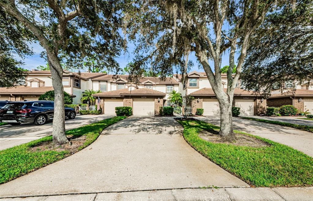 1278 CLAYS TRAIL UNIT 1304 OLDSMAR, FL 34677