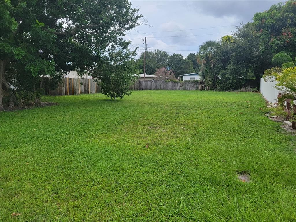 6112 82ND AVENUE N PINELLAS PARK, FL 33781