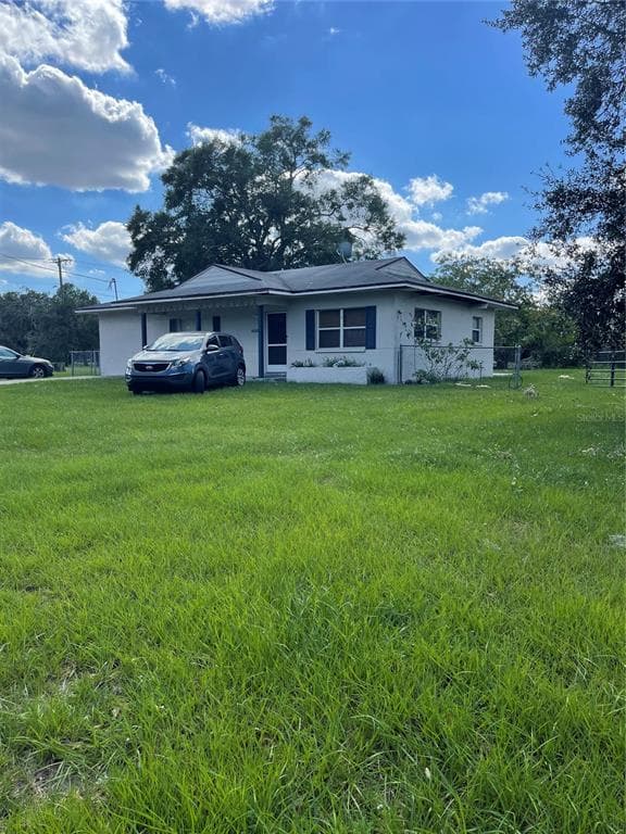 1306 LAKEWOOD DR BRANDON, FL 33510
