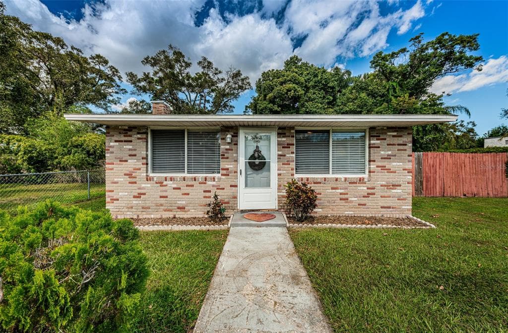 3917 53RD AVENUE N ST PETERSBURG, FL 33714