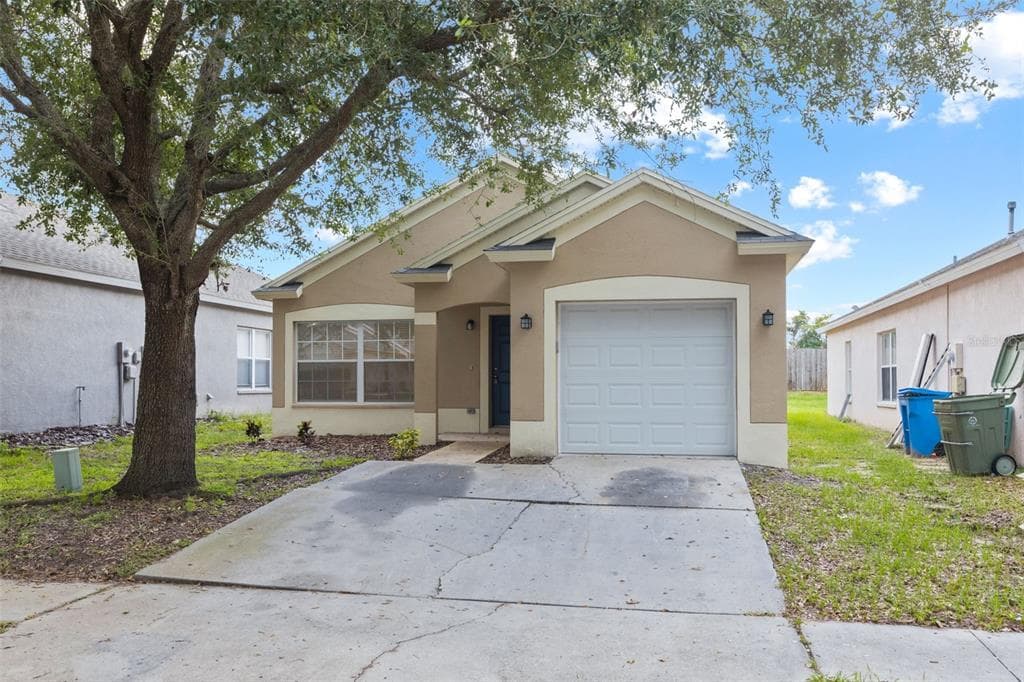 452 SUMMER SAILS DRIVE VALRICO, FL 33594