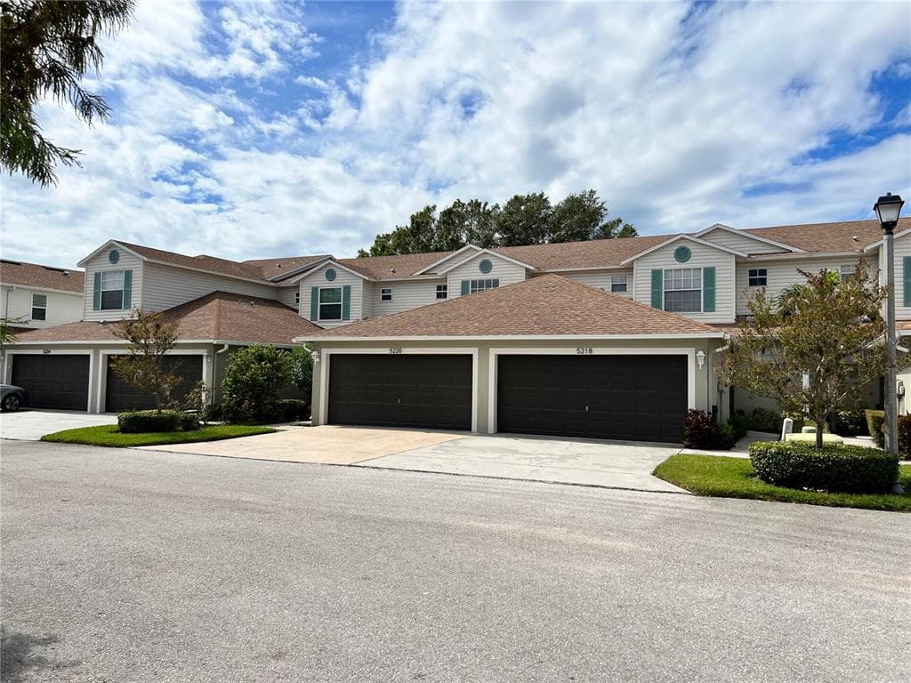 5220 NEIL DRIVE ST PETERSBURG, FL 33714