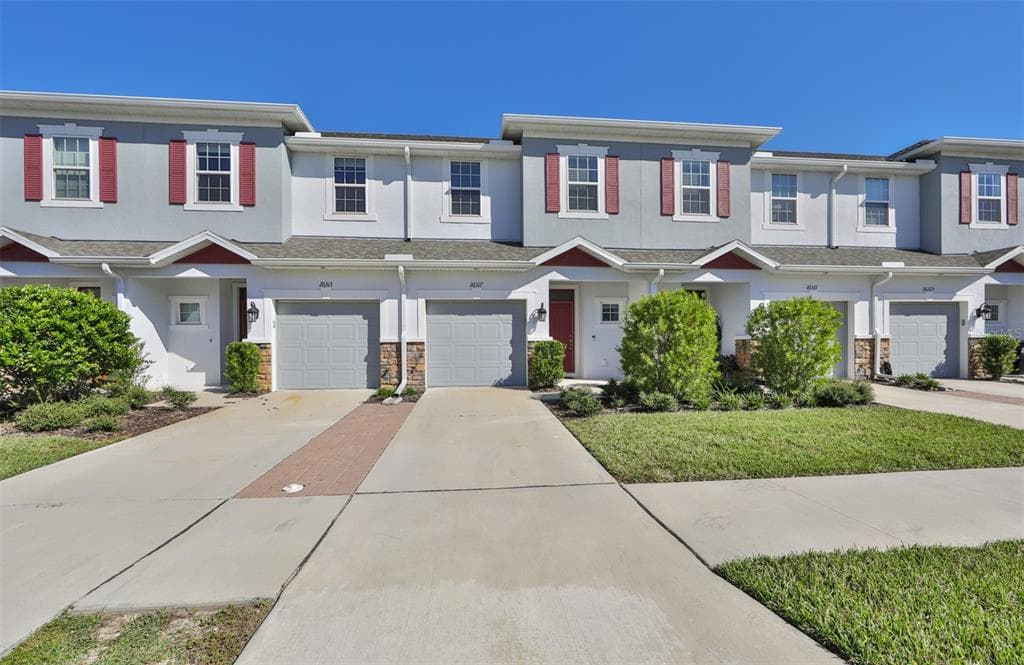 26317 LIMESTONE SPRINGS WAY WESLEY CHAPEL, FL 33544