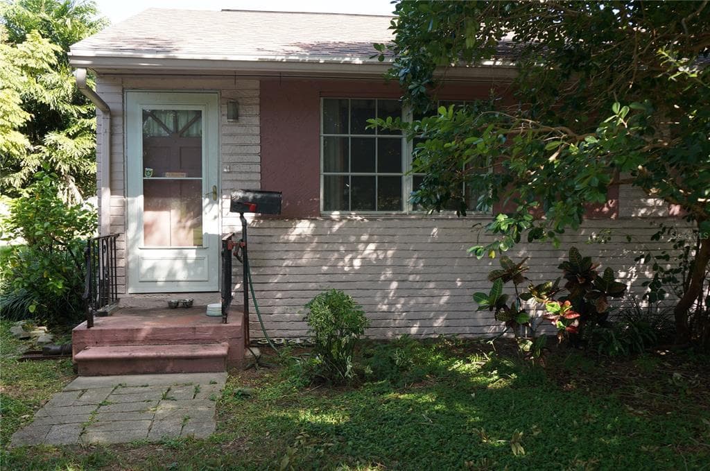 3945 21ST STREET N ST PETERSBURG, FL 33714